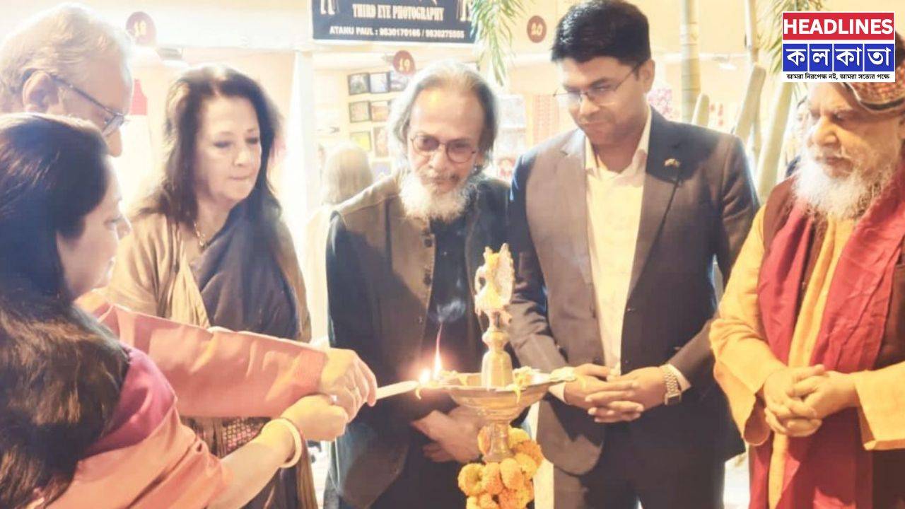 আর্টস একরে 'আর্ট হাট ২০২৫'-এর জমকালো উদ্বোধন: কলকাতায় দাঁড়িয়ে ভারত-বাংলাদেশ মৈত্রী নিয়ে বড় বার্তা তারিক চয়নের